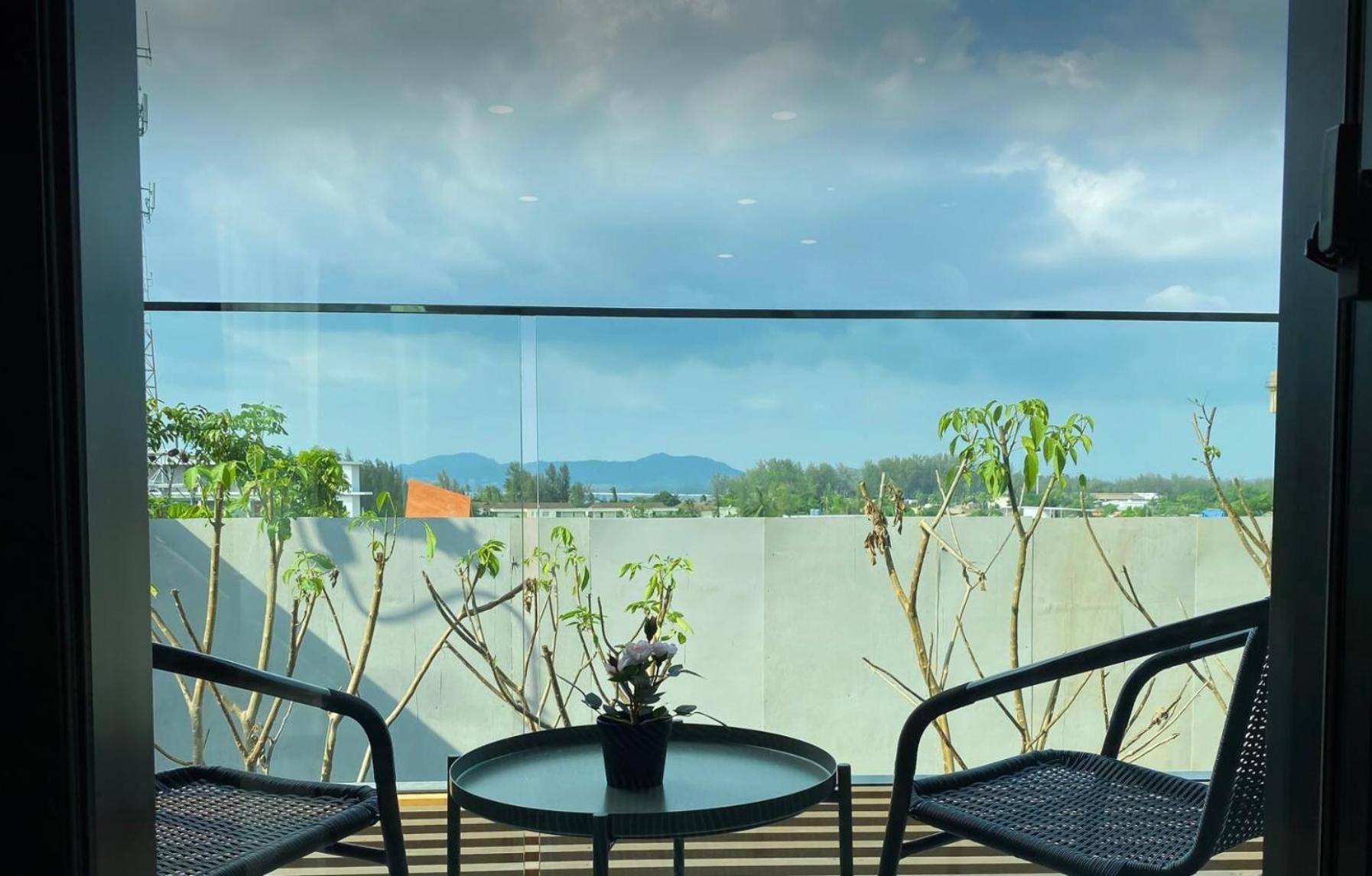 Appartamento 2 Bdr In Mida Grande Surin By Capitalpro